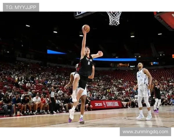 开拓者惊险力克雷霆收获连胜 杨瀚森未登场球队替补阵容成关键