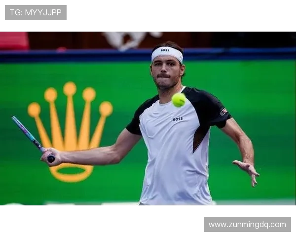 ATP大师赛总决赛精彩对决 穆塞蒂挑战弗里茨争夺冠军荣耀